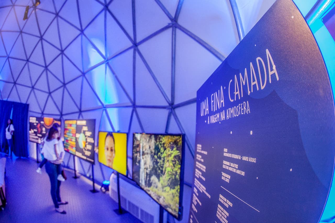 Montagem de exposições Neotropica®